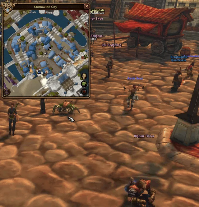 Dragging the map window's lower right corner to make it bigger